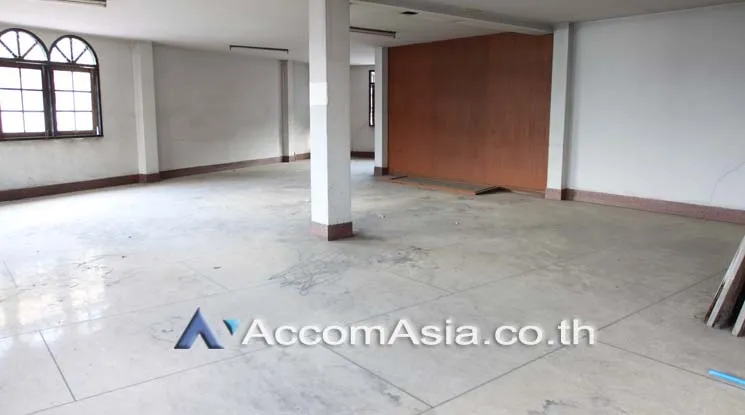 unitHome Office |  Shophouse For Rent in Sukhumvit, Bangkok  near BTS On Nut (AA19820)