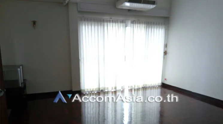 unit 3 Bedrooms  Apartment For Rent in Sukhumvit, Bangkok  near MRT Sukhumvit - BTS Asok (AA19835)