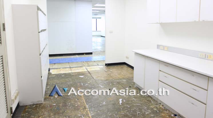  1  Office Space For Rent in Ratchadaphisek ,Bangkok ARL Ramkhamhaeng at Charn Issara Tower 2 AA19841