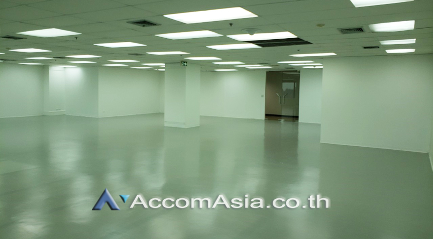 11  Office Space For Rent in Ratchadaphisek ,Bangkok ARL Ramkhamhaeng at Charn Issara Tower 2 AA19842