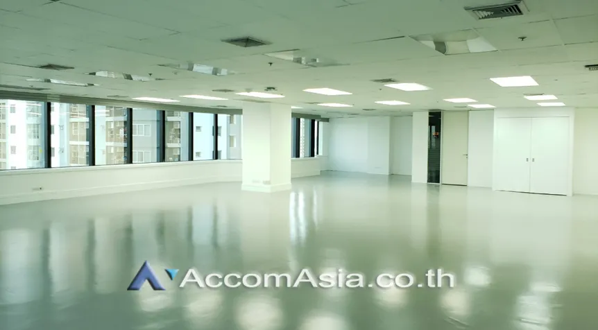 unit Office space For Rent in Ratchadaphisek, Bangkok  near ARL Ramkhamhaeng (AA19842)
