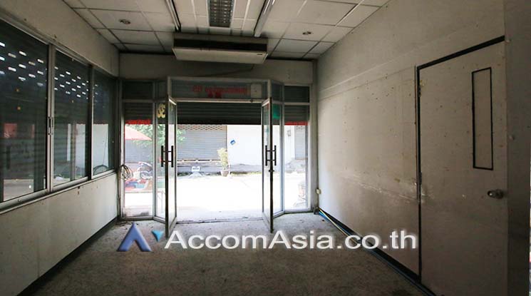 12  Shophouse For Rent in Sukhumvit ,Bangkok BTS Ekkamai AA19975