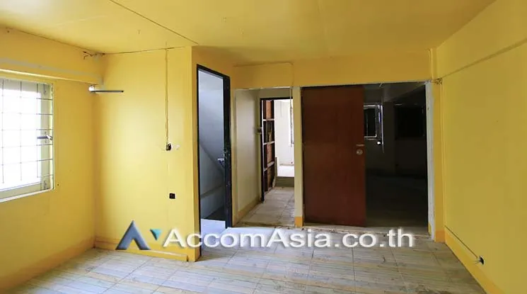 unitHome Office |  Shophouse For Rent in Sukhumvit, Bangkok  near BTS Ekkamai (AA19975)