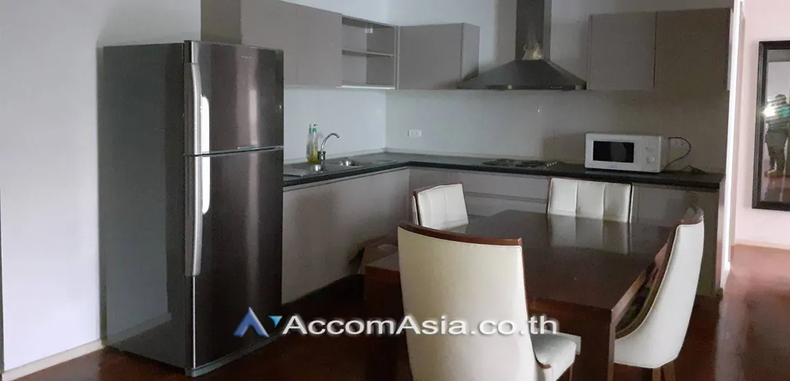unit 3 Bedrooms  Condominium For Rent in Sukhumvit, Bangkok  near BTS Nana (AA20001)