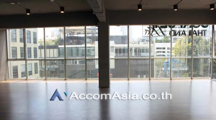 unit Retail / showroom For Rent in Sukhumvit, Bangkok  near BTS Thong Lo (AA20041)