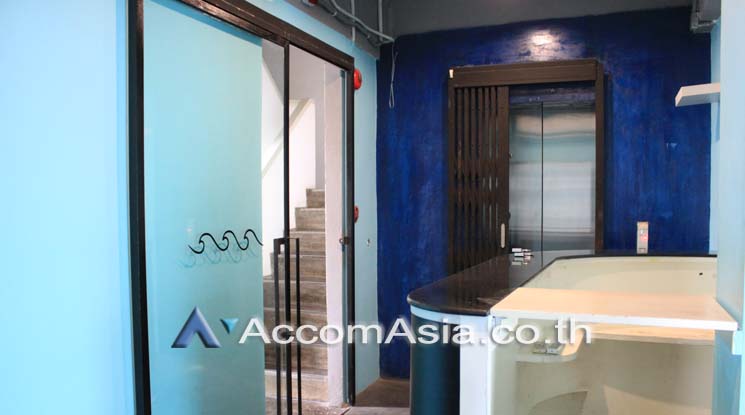 5  Retail / Showroom For Rent in Sukhumvit ,Bangkok BTS Thong Lo at Piman 49 AA20041