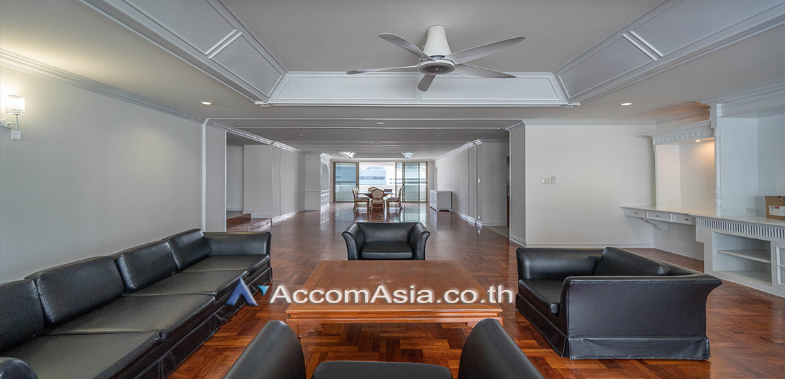  2  3 br Apartment For Rent in Sukhumvit ,Bangkok BTS Asok - MRT Sukhumvit at Family-Friendly 360 SQ.M. Residence Near Terminal 21 AA20054