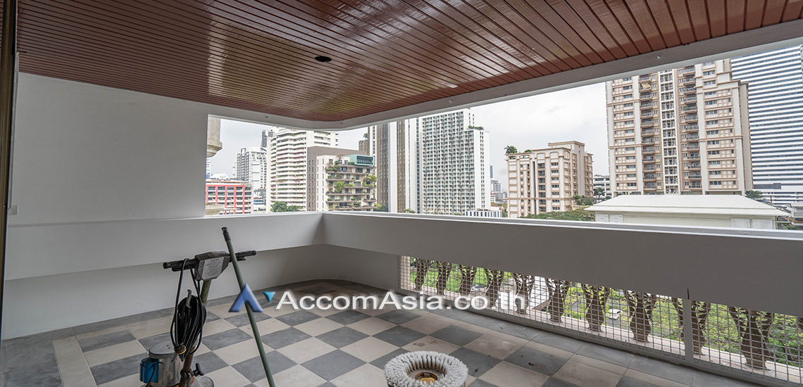  1  3 br Apartment For Rent in Sukhumvit ,Bangkok BTS Asok - MRT Sukhumvit at Family-Friendly 360 SQ.M. Residence Near Terminal 21 AA20054