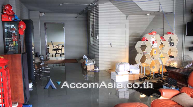  2  Townhouse For Rent in Sukhumvit ,Bangkok BTS Ekkamai at Park Avenue AA20092