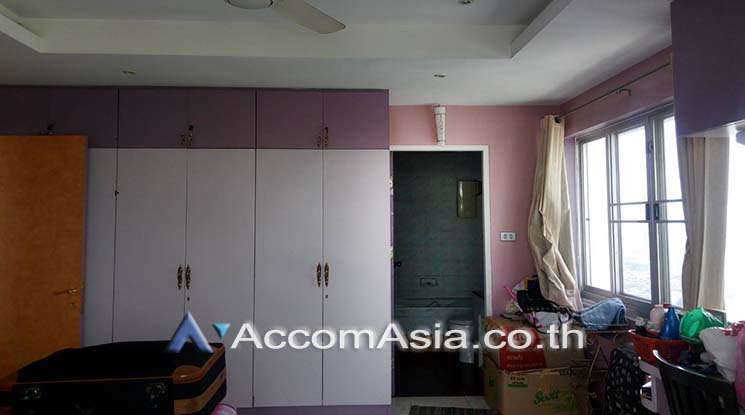 6  2 br Condominium For Sale in Charoen Nakhon ,Bangkok BTS Krung Thon Buri at Master View Executive Place AA20098