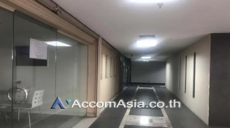 unit Office space For Sale in Sukhumvit, Bangkok  near BTS Ekkamai (AA20100)