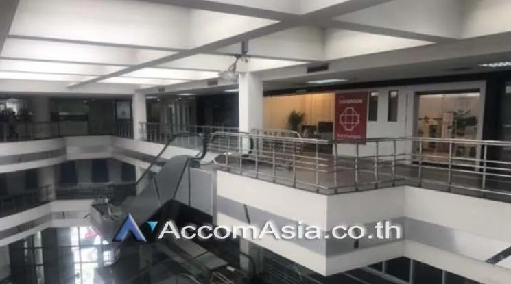 unit Office space For Sale in Sukhumvit, Bangkok  near BTS Ekkamai (AA20100)
