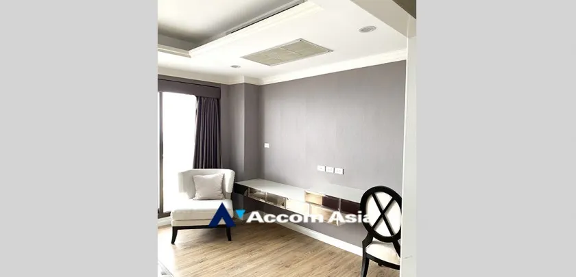 6  1 br Condominium for rent and sale in Silom ,Bangkok BTS Surasak at Nusa State Tower AA20137