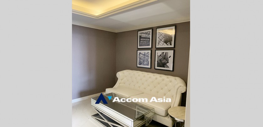  2  1 br Condominium for rent and sale in Silom ,Bangkok BTS Surasak at Nusa State Tower AA20137