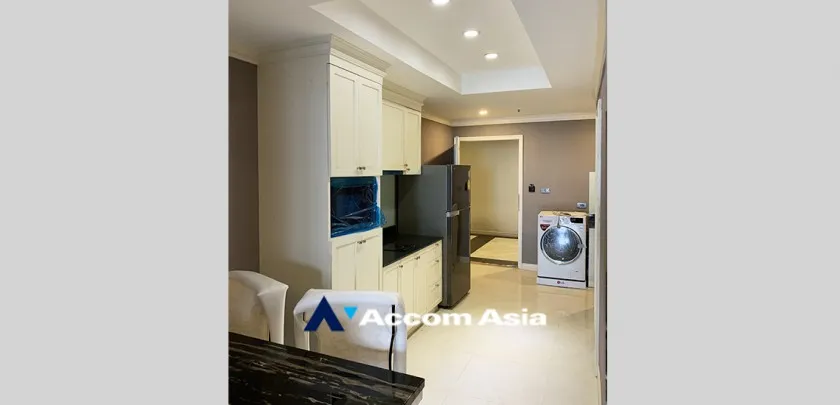 unit 1 Bedroom  Condominium For Rent & Sale in Silom, Bangkok  near BTS Surasak (AA20137)