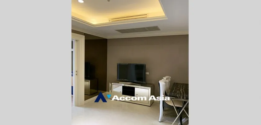 unit 1 Bedroom  Condominium For Rent & Sale in Silom, Bangkok  near BTS Surasak (AA20137)