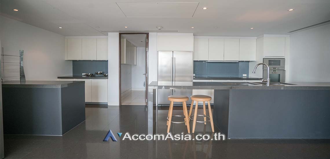 5  4 br Condominium For Rent in Ploenchit ,Bangkok BTS Ratchadamri at The St. Regis Bangkok (Residences) AA20144