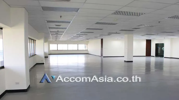 unit Studio  Office space For Rent in Ploenchit, Bangkok  near BTS Ratchadamri (AA20160)