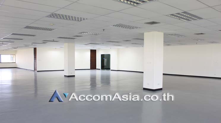 6  Studio Office Space For Rent in Ploenchit ,Bangkok BTS Ratchadamri at Regent House Building AA20160