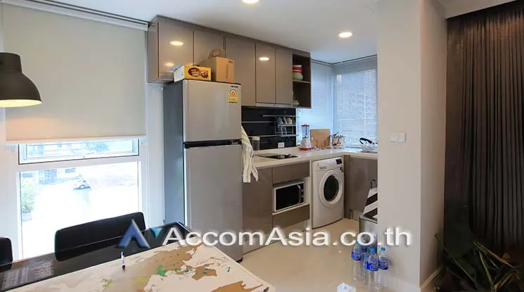 unit 2 Bedrooms  Apartment For Rent in Sukhumvit, Bangkok  near BTS Phrom Phong (AA20169)