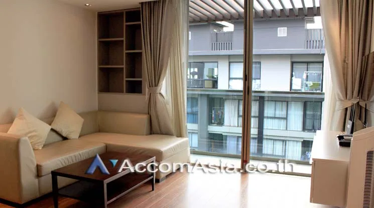 unit 1 Bedroom  Apartment For Rent in Sukhumvit, Bangkok  near BTS Ekkamai (AA20177)