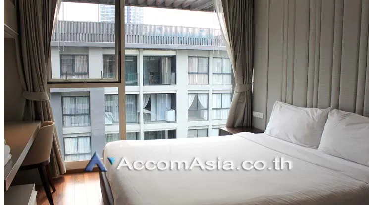 unit 1 Bedroom  Apartment For Rent in Sukhumvit, Bangkok  near BTS Ekkamai (AA20177)