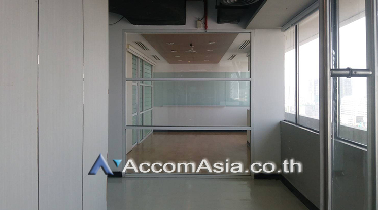  1  Office Space For Rent in Phaholyothin ,Bangkok BTS Sanam Pao at SM tower AA20186
