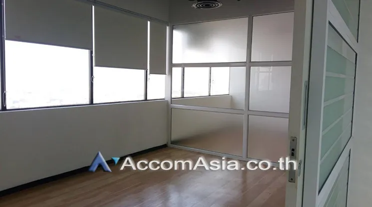unit Office space For Rent in Phaholyothin, Bangkok  near BTS Sanam Pao (AA20186)