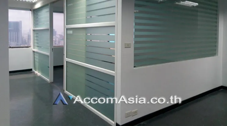 6  Studio Office Space For Rent in Phaholyothin ,Bangkok BTS Sanam Pao at SM tower AA20188