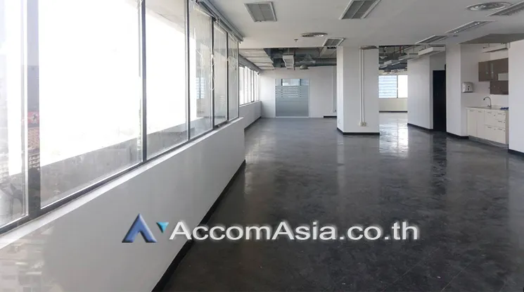  2  Office Space For Rent in Phaholyothin ,Bangkok BTS Sanam Pao at SM tower AA20189