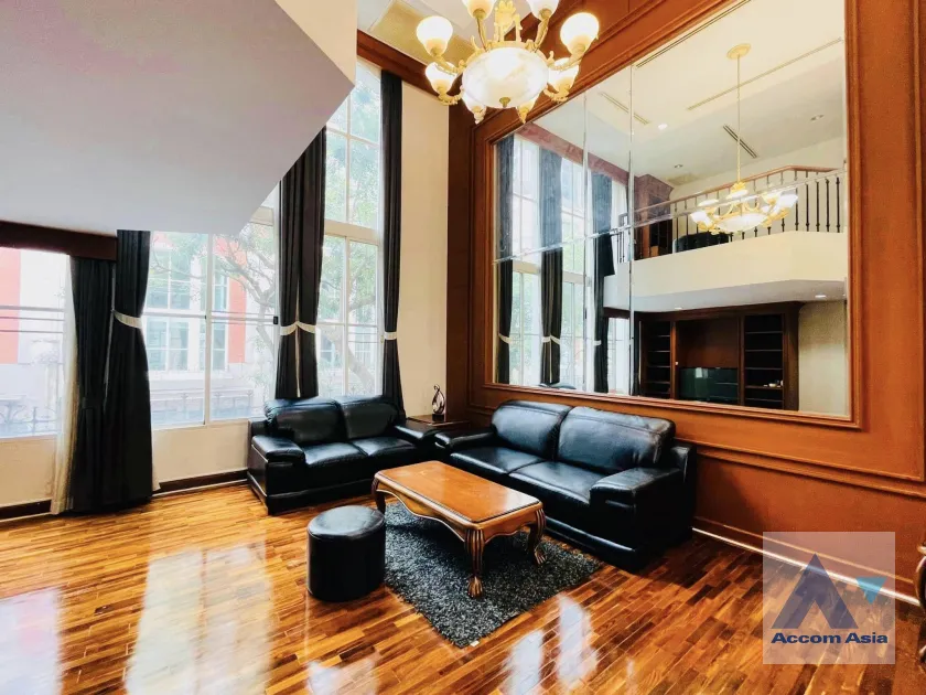  2  4 br House For Rent in Sukhumvit ,Bangkok BTS Thong Lo at Baan Klang Krung Thonglor AA20229