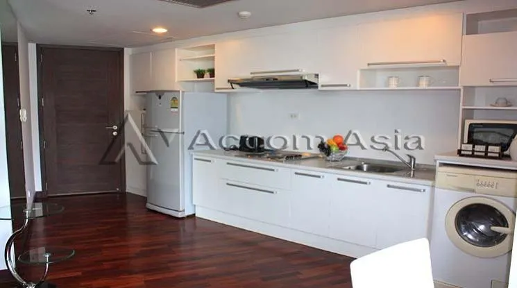 unit 1 Bedroom  Condominium For Rent & Sale in Ploenchit, Bangkok  near BTS Chitlom (21222)
