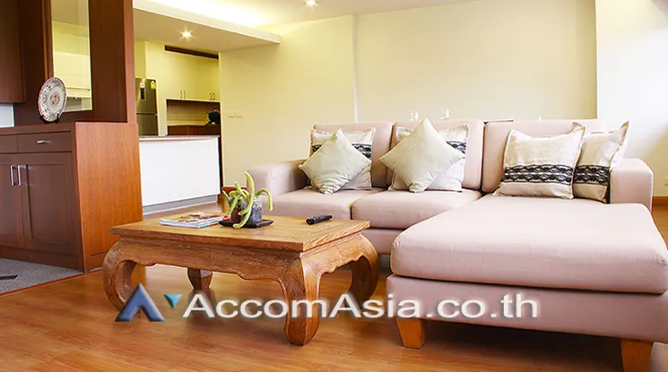 unit 2 Bedrooms  Apartment For Rent in Ploenchit, Bangkok  near BTS Ratchadamri (AA20257)