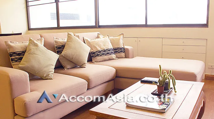 unit 2 Bedrooms  Apartment For Rent in Ploenchit, Bangkok  near BTS Ratchadamri (AA20257)