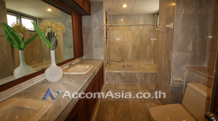 8  4 br Apartment For Rent in Sukhumvit ,Bangkok MRT Sukhumvit - BTS Asok at Perfect for family 10302