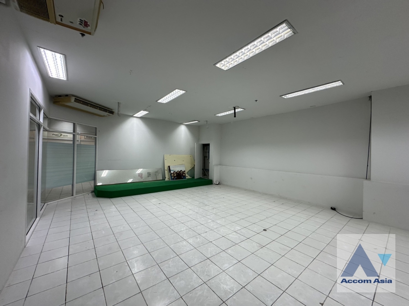 9  Office Space For Rent in Sukhumvit ,Bangkok BTS Nana at The Trendy Sukhumvit 13 AA20314
