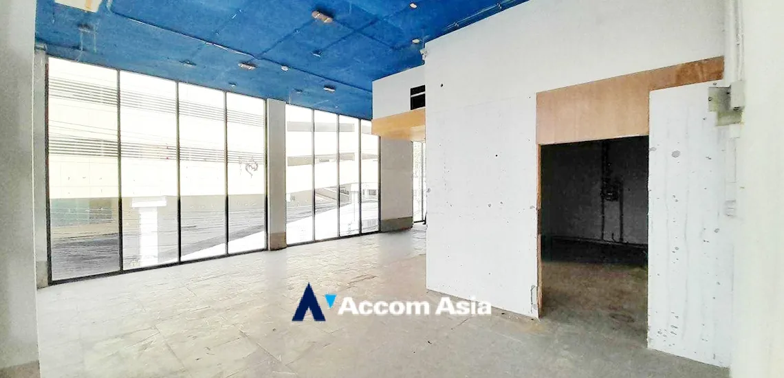 unit Retail / showroom For Rent in Sukhumvit, Bangkok  near MRT Phetchaburi - BTS Asok (AA20366)