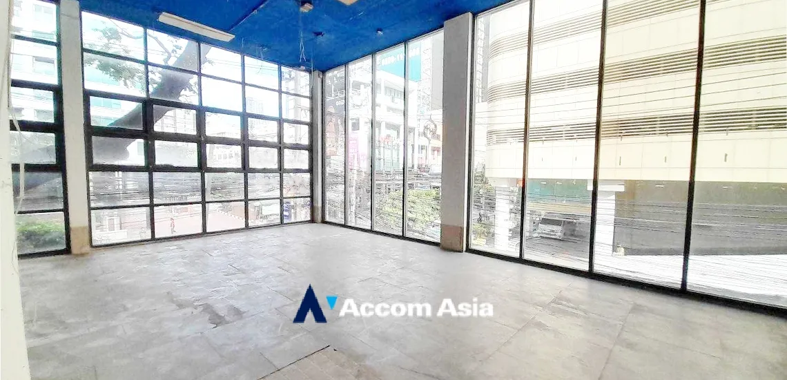 unit Retail / showroom For Rent in Sukhumvit, Bangkok  near MRT Phetchaburi - BTS Asok (AA20366)