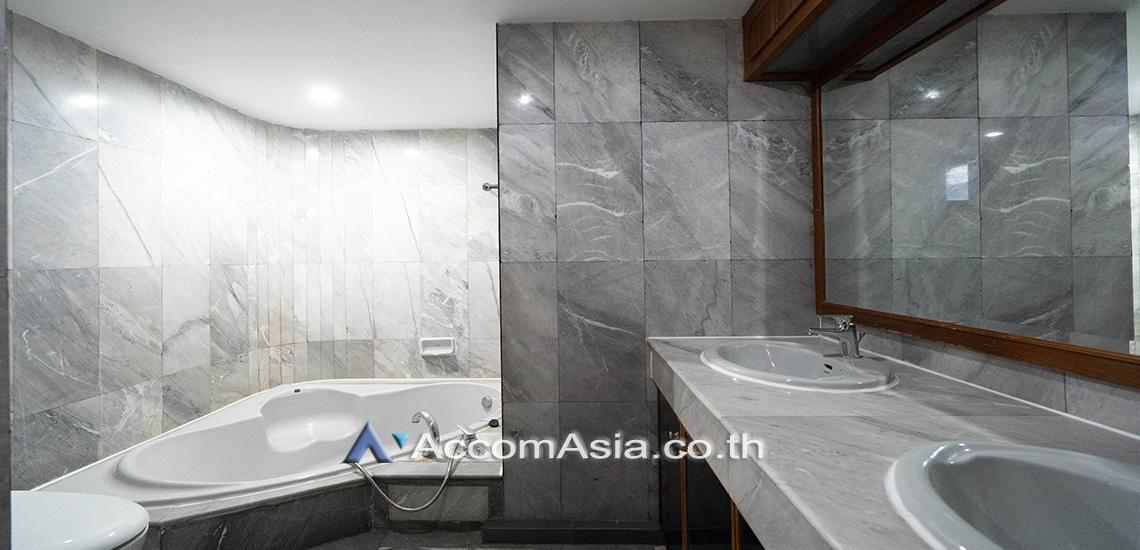 8  2 br Apartment for rent and sale in Sukhumvit ,Bangkok MRT Sukhumvit - BTS Nana at Private Environment Space AA20370