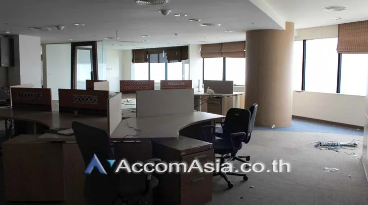  1  Office Space For Rent in Ratchadaphisek ,Bangkok MRT Phetchaburi at Italthai tower AA20404