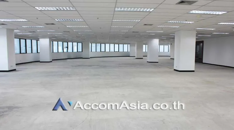  2  Office Space For Rent in Ratchadaphisek ,Bangkok MRT Phetchaburi at Italthai tower AA20405