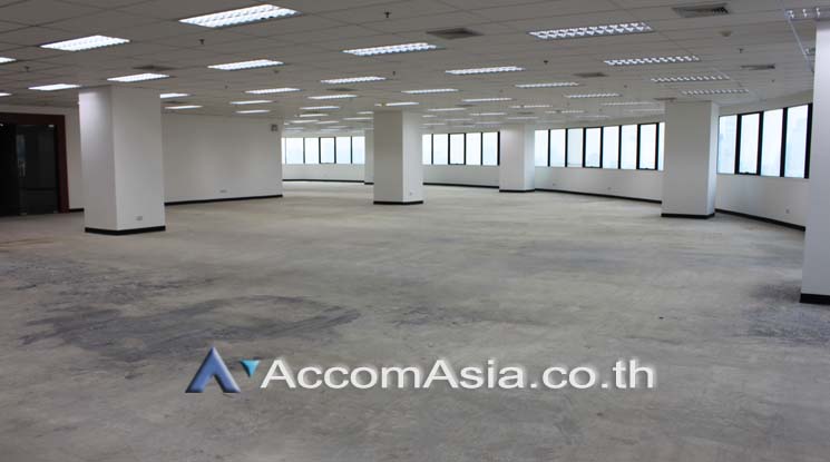 6  Office Space For Rent in Ratchadaphisek ,Bangkok MRT Phetchaburi at Italthai tower AA20405