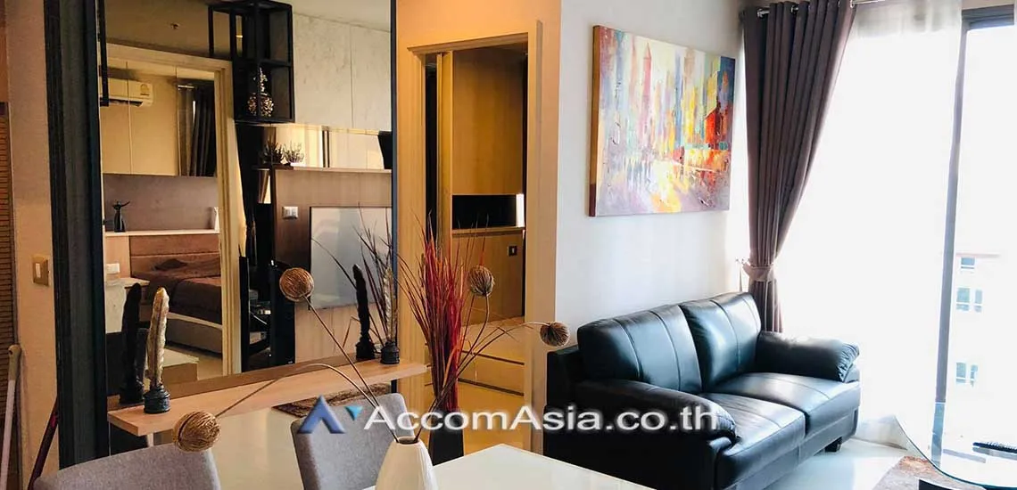 unit 2 Bedrooms  Condominium For Rent in Sukhumvit, Bangkok  near BTS Ekkamai (AA20420)