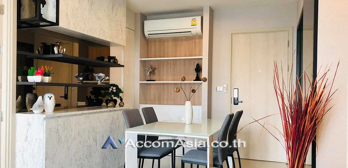unit 2 Bedrooms  Condominium For Rent in Sukhumvit, Bangkok  near BTS Ekkamai (AA20420)