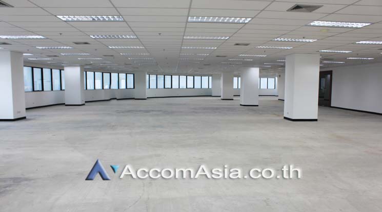  2  Office Space For Rent in Ratchadaphisek ,Bangkok MRT Phetchaburi at Italthai tower AA20449