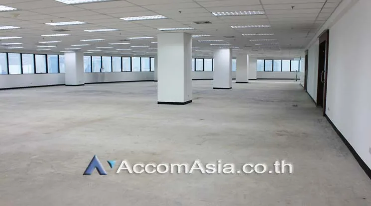  1  Office Space For Rent in Ratchadaphisek ,Bangkok MRT Phetchaburi at Italthai tower AA20449