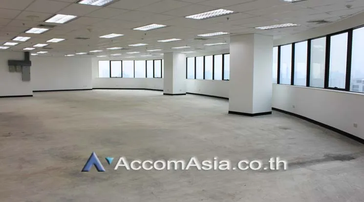  2  Office Space For Rent in Ratchadaphisek ,Bangkok MRT Phetchaburi at Italthai tower AA20450
