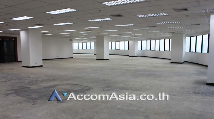 5  Office Space For Rent in Ratchadaphisek ,Bangkok MRT Phetchaburi at Italthai tower AA20450