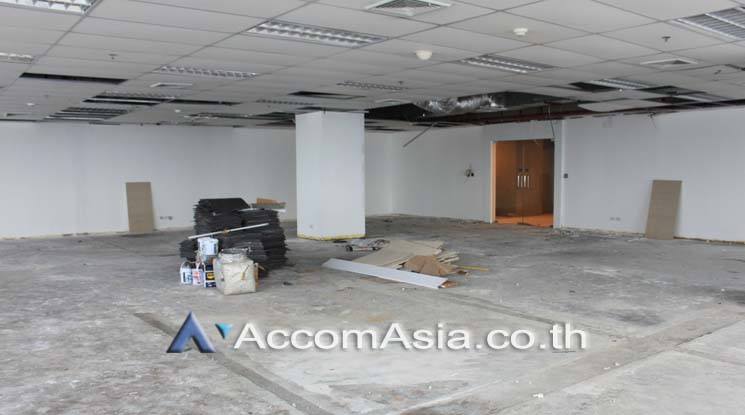 6  Office Space For Rent in Ratchadaphisek ,Bangkok MRT Phetchaburi at Italthai tower AA20451