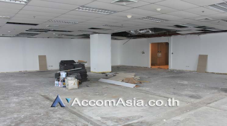  1  Office Space For Rent in Ratchadaphisek ,Bangkok MRT Phetchaburi at Italthai tower AA20453